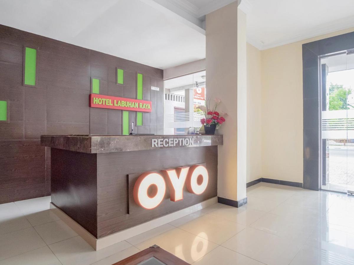 Oyo 741 Hotel Labuhan Raya Medan Exterior foto